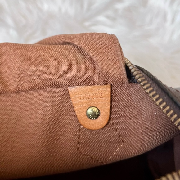 Louis Vuitton Speedy 30 - Picture 9 of 15